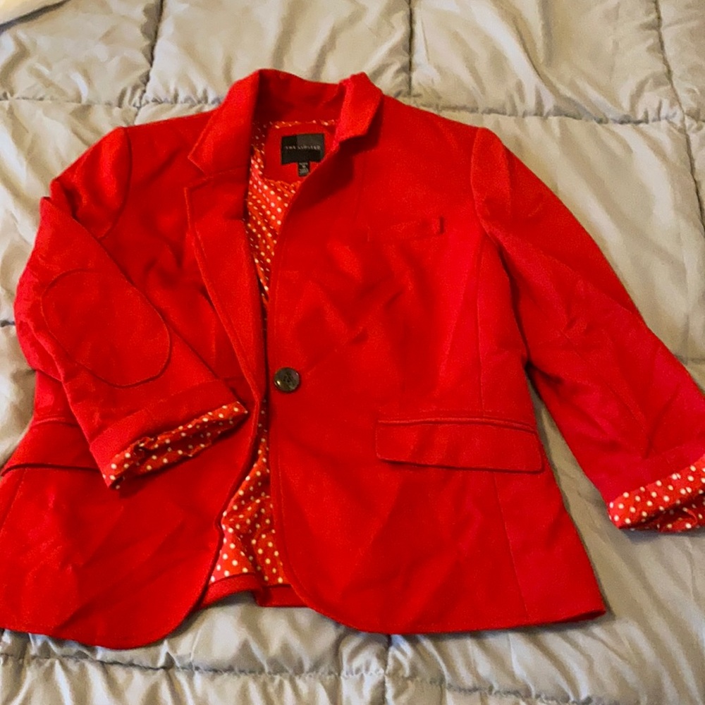 Red Blazer in 6p